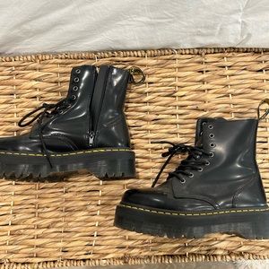 Doc Marten JADON BOOT SMOOTH LEATHER PLATFORMS